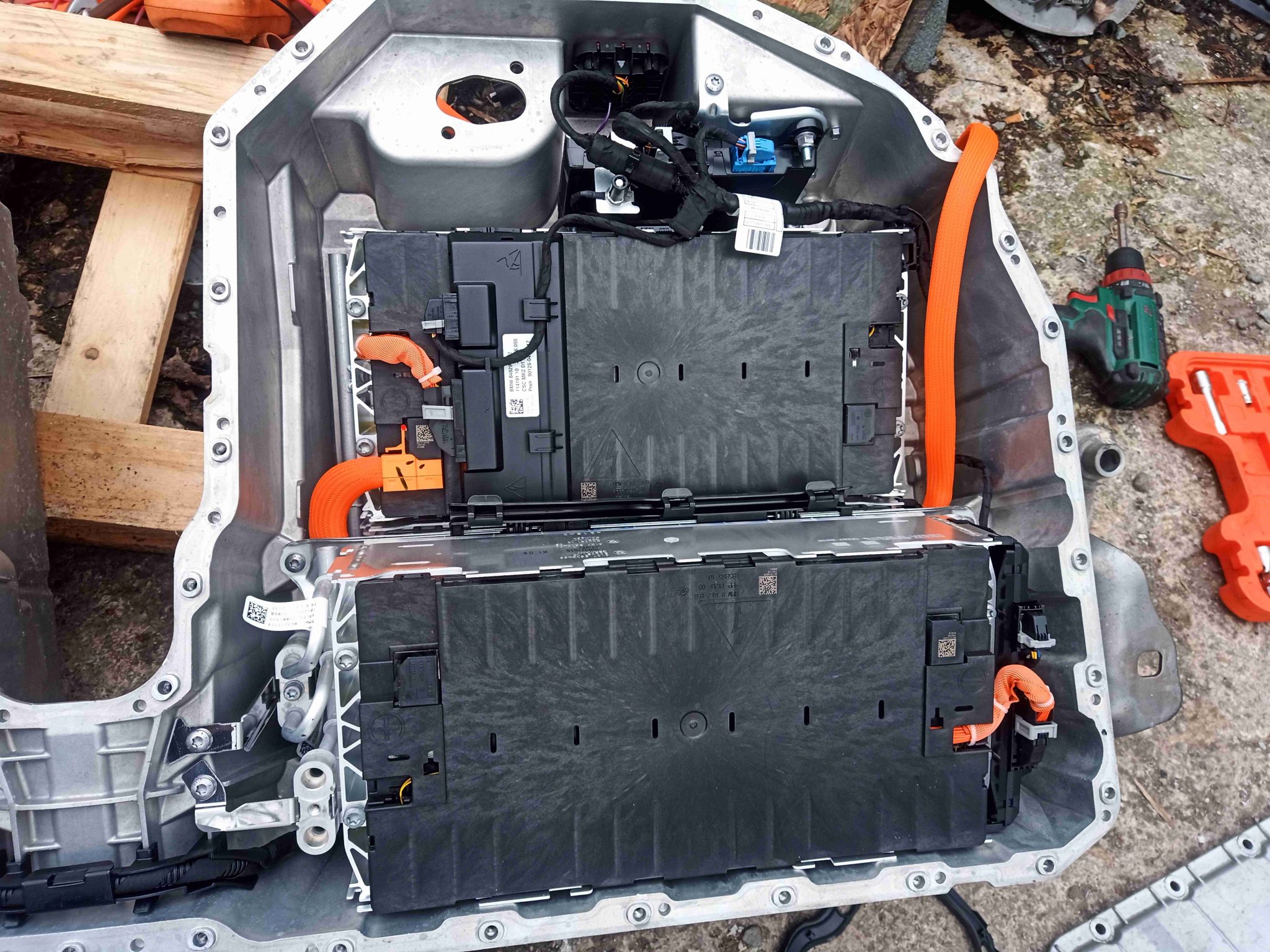BMW Series 5 Hybrid Battery Pack Teardown – Experimental Engineering